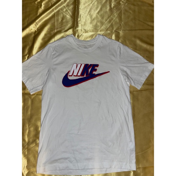 Nike Tops - Nike T Shirt
